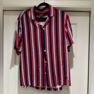 Like New H&M Red, Navy, white striped button down relaxed fit size L